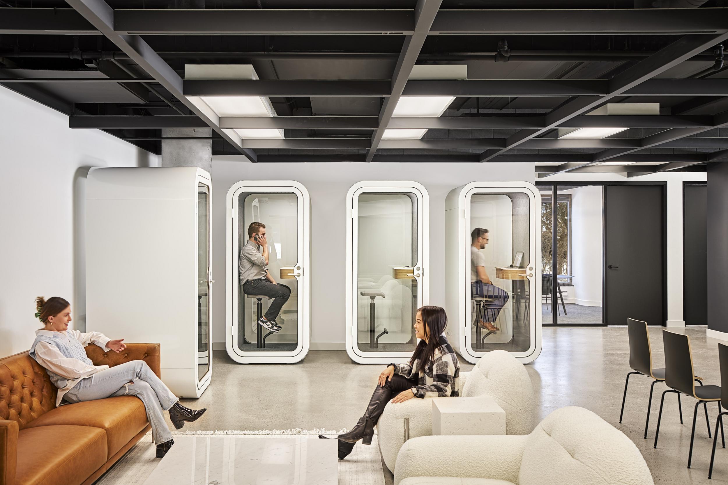 Are office pods and booths the future? - Komfort